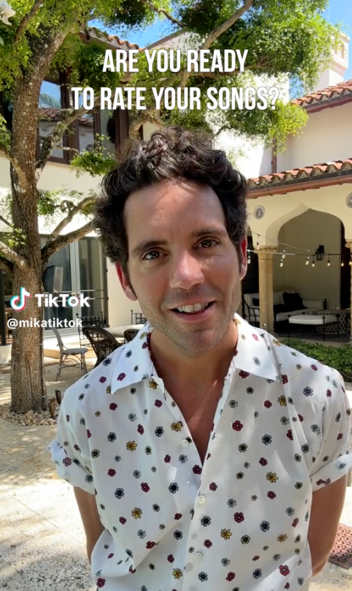 Mika bewertet seine songs bei Tiktok, Screenshot
